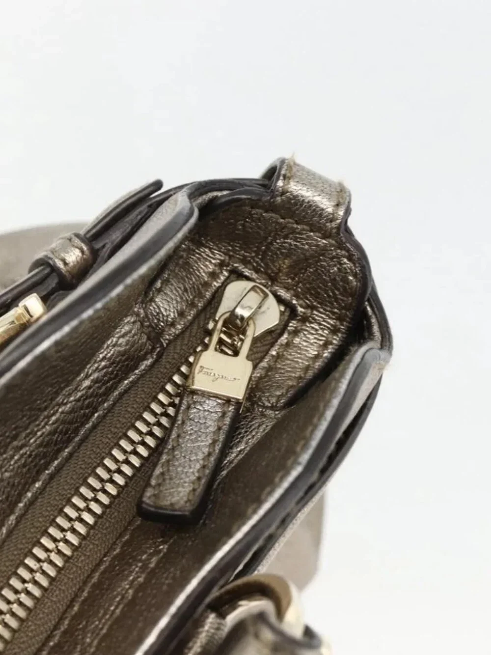 Salvatore Ferragamo Gancini Hand Bag Leather Gold Silver Auth BA11899